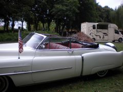 Louer une CADILLAC Série 62 Cabriolet de de 1950 (Photo 2)