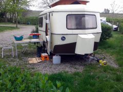 Louer une CARAVANE ERIBA Familia de de 1983 (Photo 1)