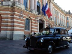 Louer une CARBODIES Taxi Anglais de de 1990 (Photo 3)