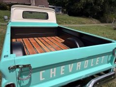 Louer une CHEVROLET C10 Pick-up de de 1964 (Photo 3)