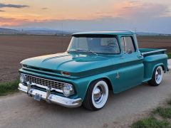 Louer une CHEVROLET C10 de 1963 (Photo 1)