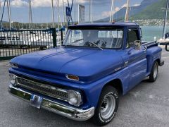 Louer une CHEVROLET Chevy C10 350CV de de 1966 (Photo 1)