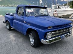 Louer une CHEVROLET Chevy C10 350CV de de 1966 (Photo 2)