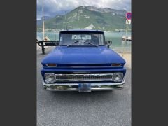 Louer une CHEVROLET Chevy C10 350CV de de 1966 (Photo 3)