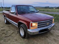 Louer une CHEVROLET Cheyenne C1500 de de 1988 (Photo 1)