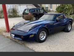 Louer une CHEVROLET Corvette 250CV de de 1981 (Photo 1)