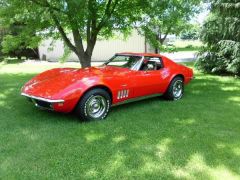 Louer une CHEVROLET Corvette C3 de de 1969 (Photo 1)