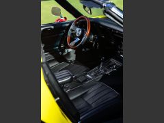 Louer une CHEVROLET Corvette C3 de de 1975 (Photo 5)