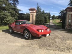 Louer une CHEVROLET Corvette C3 de de 1977 (Photo 3)