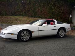 Louer une CHEVROLET Corvette C4 de de 1990 (Photo 1)