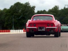 Louer une CHEVROLET Corvette Stingray de de 1970 (Photo 4)