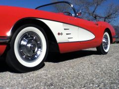Louer une CHEVROLET Corvette de de 1958 (Photo 5)