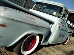 Louer une CHEVROLET Pick Up Rats Style de de 1958 (Photo 2)