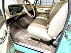 Louer une CHEVROLET Pickup C10 de de 1964 (Photo 4)