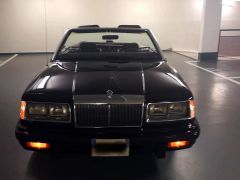 Louer une CHRYSLER Le Baron de de 1986 (Photo 3)