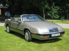 Louer une CHRYSLER Le Baron de de 1988 (Photo 3)