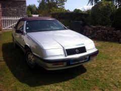 Louer une CHRYSLER LEBARON CABRIOLET de de 1990 (Photo 2)