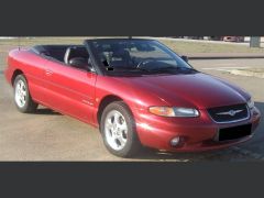 Louer une CHRYSLER Stratus de de 1999 (Photo 1)