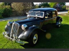 Louer une CITROEN 15/6 de de 1951 (Photo 2)