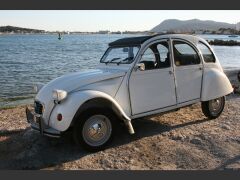 Louer une CITROËN 2 CV 6 CLUB de de 1985 (Photo 2)