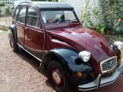 Louer une CITROËN 2 CV Charleston de de 1982 (Photo 1)