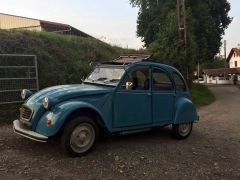Louer une CITROËN 2 CV de de 1982 (Photo 3)