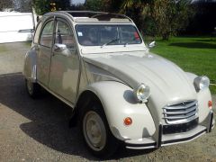 Louer une CITROËN 2CV 4 de de 1973 (Photo 2)