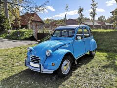 Louer une CITROËN 2CV 4 de de 1974 (Photo 3)
