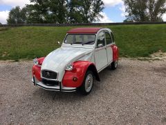 Louer une CITROËN 2CV 6 Dolly de de 1985 (Photo 3)