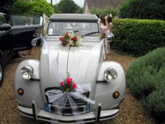 Louer une CITROËN 2CV 6 Spécial de de 1980 (Photo 3)