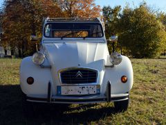 Louer une CITROËN 2CV 6 Spécial de de 1986 (Photo 3)