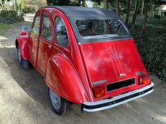 Louer une CITROËN 2CV 6 Spécial de de 1986 (Photo 3)