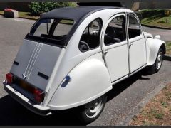 Louer une CITROËN 2CV 6 Spéciale de de 1973 (Photo 4)