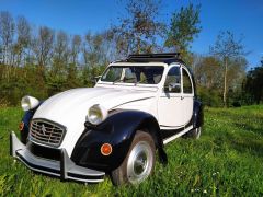 Louer une CITROËN 2CV 6 de de 1972 (Photo 4)