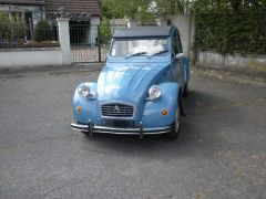 Louer une CITROËN 2CV 6 de de 1980 (Photo 1)