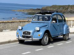 Louer une CITROËN 2CV 6 de 1981 (Photo 1)