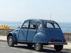 Louer une CITROËN 2CV 6 de de 1981 (Photo 3)