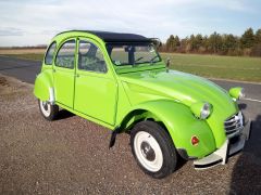 Louer une CITROËN 2CV 6 de de 1982 (Photo 1)