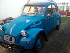 Louer une CITROËN 2CV 6 de de 1984 (Photo 1)