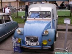 Louer une CITROËN 2CV AKA  de de 1978 (Photo 1)