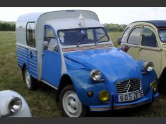 Louer une CITROËN 2CV AKA  de de 1978 (Photo 2)