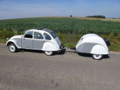 Louer une CITROËN 2CV avec Remorque de de 1990 (Photo 2)