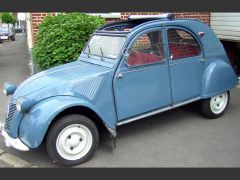 Louer une CITROËN 2CV AZ de de 1960 (Photo 1)