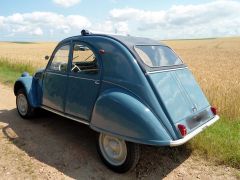 Louer une CITROËN 2CV AZ de de 1961 (Photo 2)