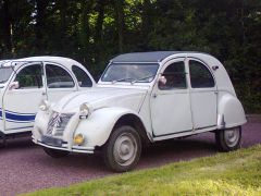 Louer une CITROËN 2CV AZA  de de 1963 (Photo 2)