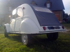 Louer une CITROËN 2CV AZA  de de 1963 (Photo 4)