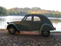 Louer une CITROËN 2CV AZAM de de 1964 (Photo 4)