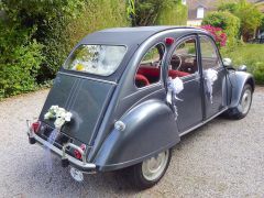 Louer une CITROËN 2CV AZAM de de 1965 (Photo 2)