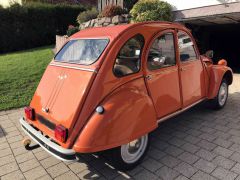 Louer une CITROËN 2CV AZKB de de 1977 (Photo 3)