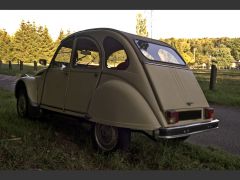 Louer une CITROËN 2CV AZKB de de 1979 (Photo 4)